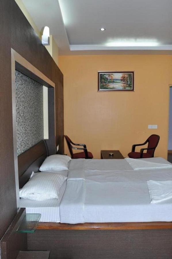 Hotel Barbareek Shillong Extérieur photo
