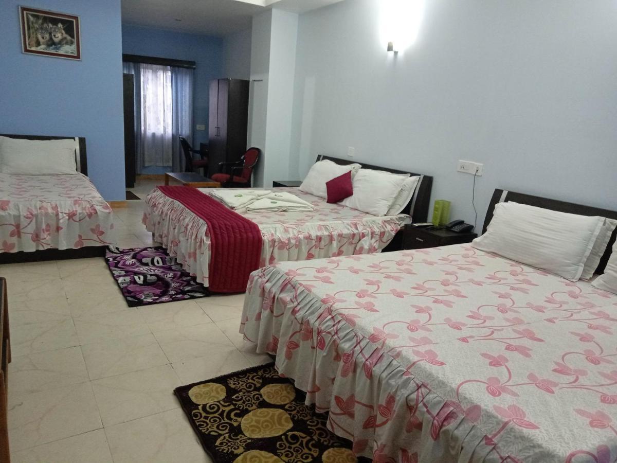 Hotel Barbareek Shillong Extérieur photo